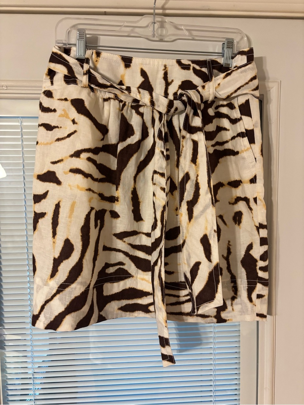 Banana Republic Cream and Brown Animal-Print Tie-Waist Mini Skirt